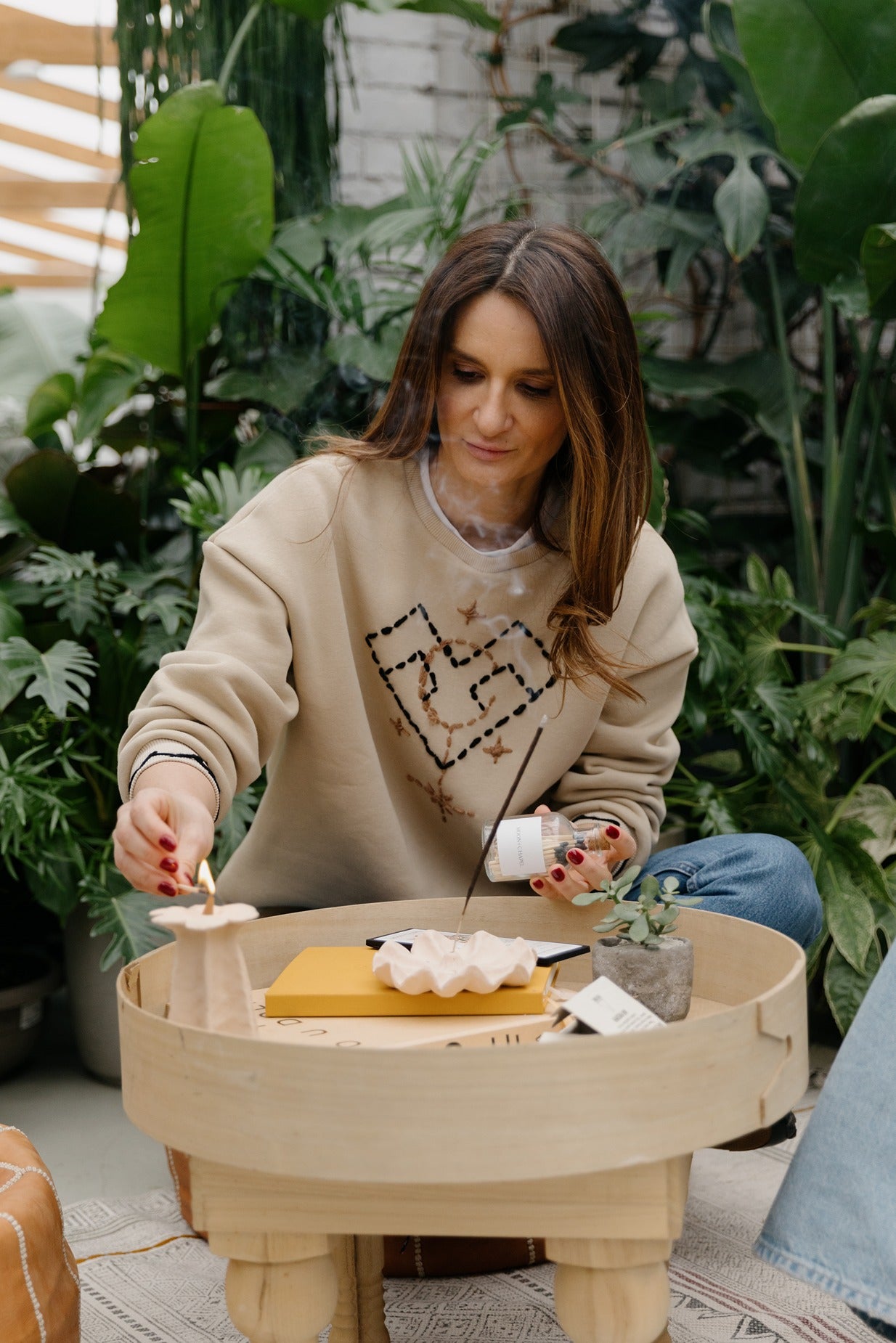 Eyes of the Heart - Beige Crew Neck Sweatshirt