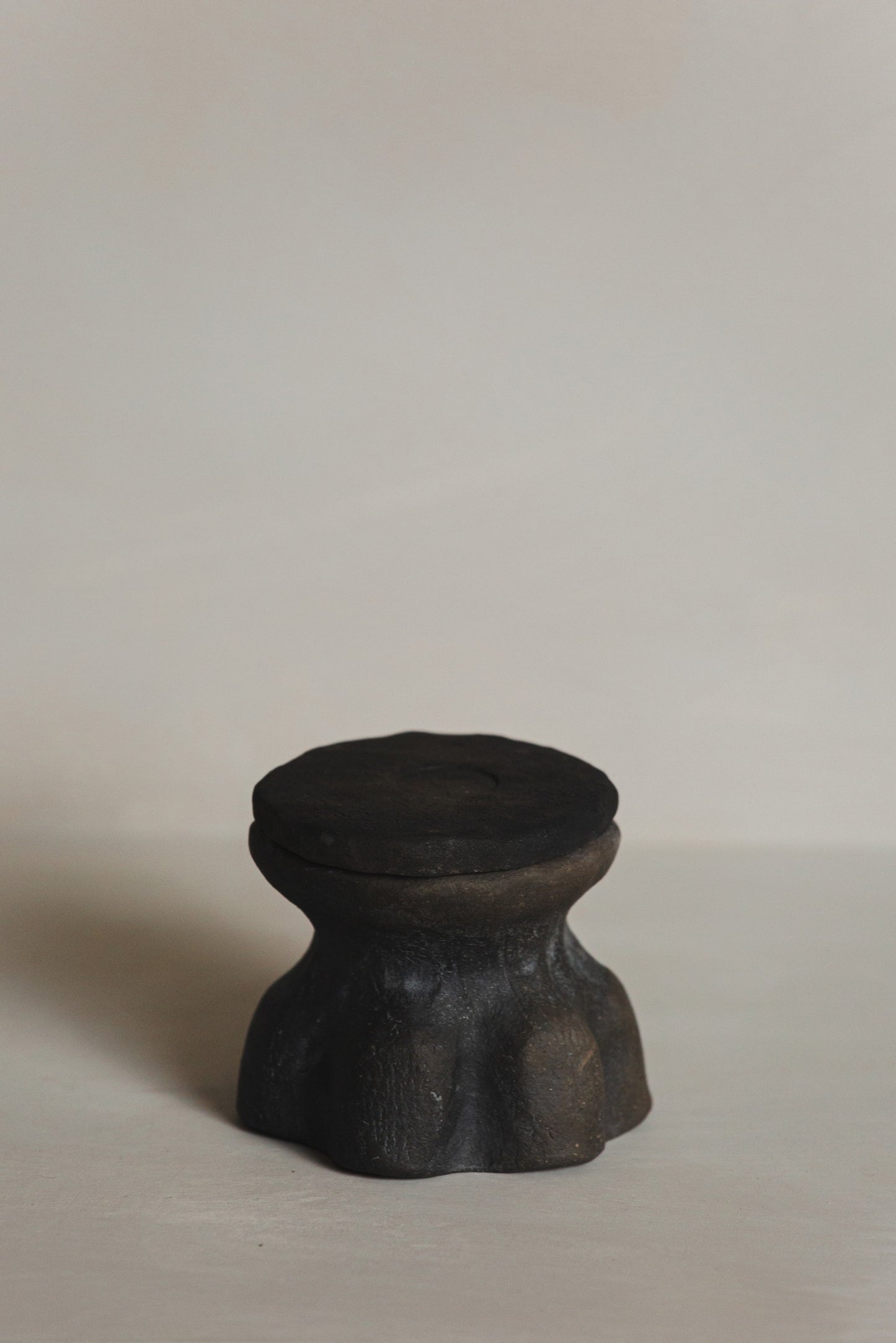Frankincense & Resin Ceramic Burner  - Dark Grey