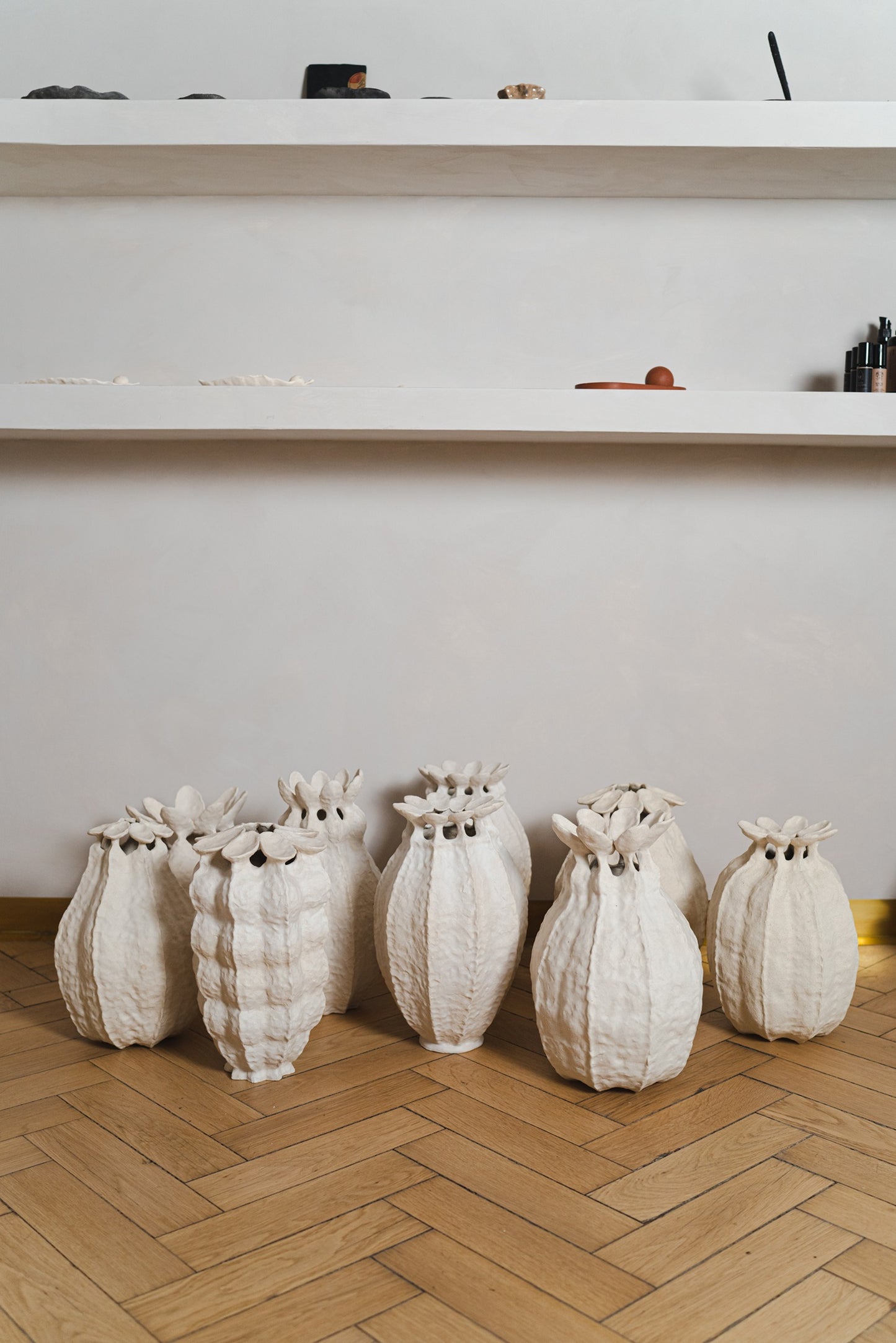 Medium Makyvky Vases